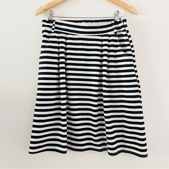 Mikarose Black And White Striped Skirt - Picture 1 of 3